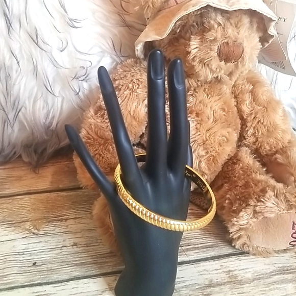 Lilly Pulitzer Jewelry - Lilly Pulitzer Twisted Gold Bangle